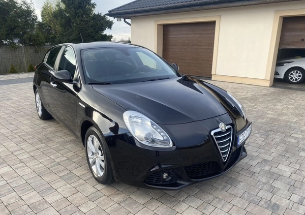 Alfa Romeo Giulietta cena 25900 przebieg: 176000, rok produkcji 2011 z Łask małe 529